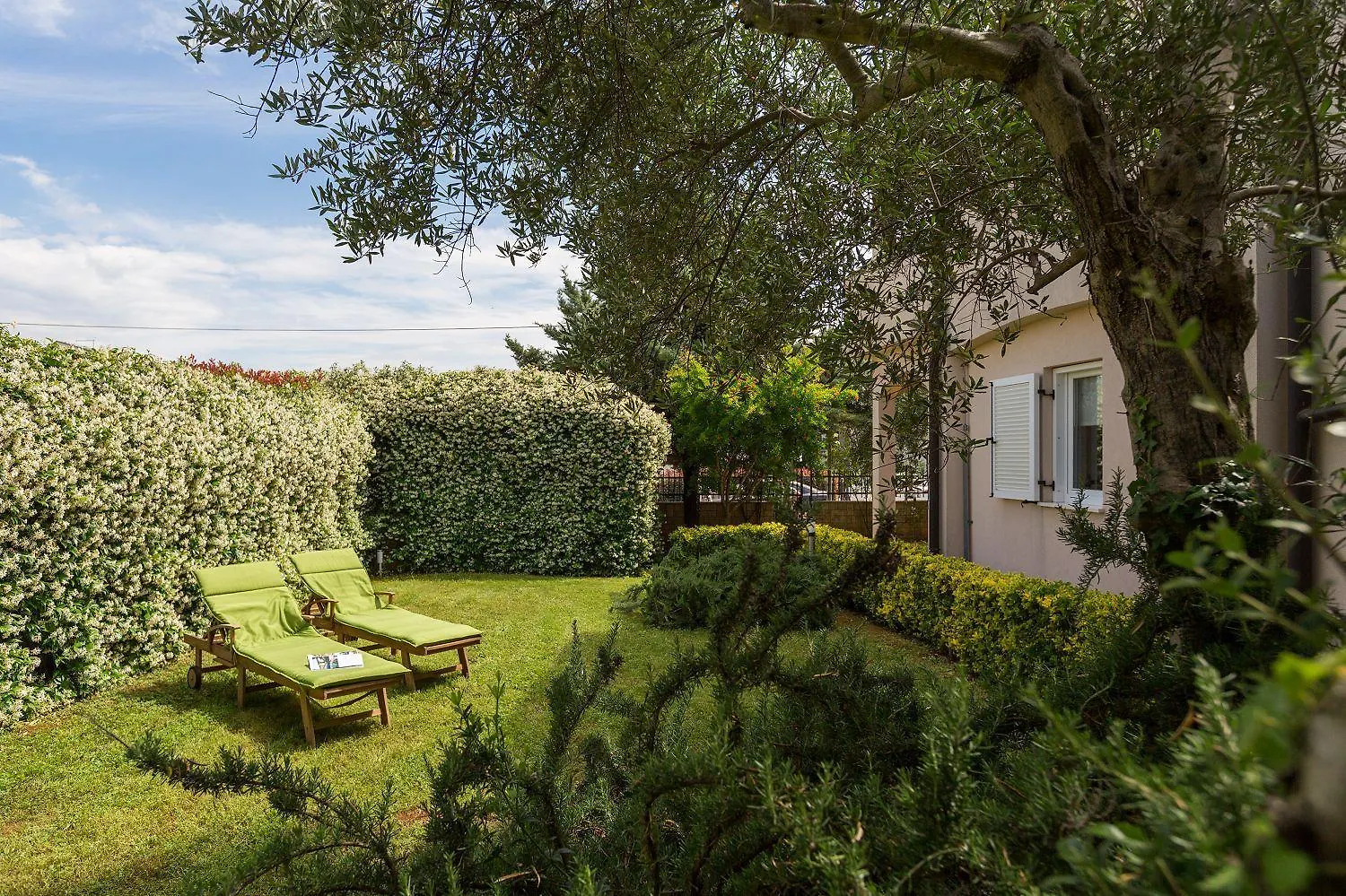 Mediterranes Ferienhaus Mit Loungebett, Bbq, Privatem Garten, Waschmaschine, Klimatisierten Schlafzimmern Tar-Vabriga Casa de Férias