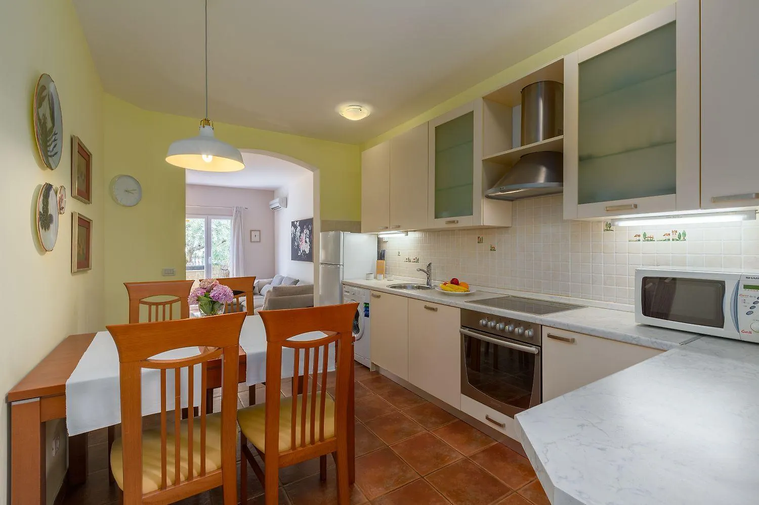 Mediterranes Ferienhaus Mit Loungebett, Bbq, Privatem Garten, Waschmaschine, Klimatisierten Schlafzimmern Tar-Vabriga